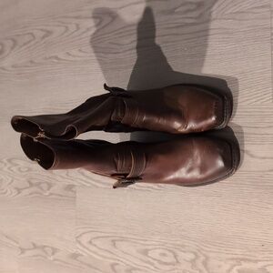 Great Condition Frye Cavalry Strap 8L boot Size 7.5